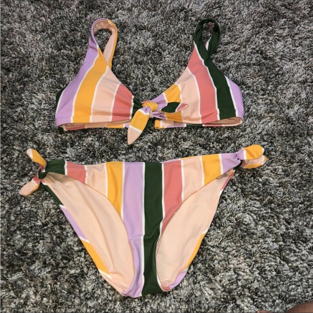 Hollister California sz M Striped bikini swim suit